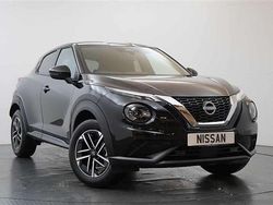 Black Used 2025 Nissan Juke N-Connecta SUV | £21,299 (Expensive)