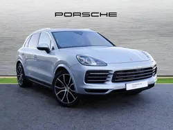 Dolomite silver metallic Used 2020 Porsche Cayenne SUV | £44,490 (Fair price)