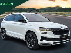 White Used 2025 Skoda Karoq SportLine SUV | £30,950 (Fair price)
