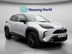 Silver Used 2022 Toyota Yaris Hybrid SUV | £19,200 (Good price)