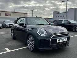 Black Used 2023 Mini Cooper Exclusive Hatchback | £23,848 (Fair price)