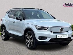 Used 2022 Volvo XC40 Pro SUV | £27,490 (Fair price)