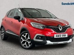 Red/black Used 2019 Renault Captur GT-Line SUV | £12,749 (Fair price)