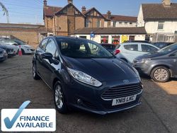 Grey Used 2015 Ford Fiesta Zetec Hatchback | £3,195 (Fair price)