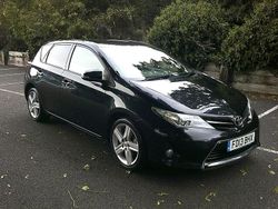 Black Used 2013 Toyota Auris Sport Hatchback | £5,495 (Fair price)