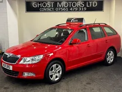 Red Used 2011 Skoda Octavia Elegance Estate | £3,250 (Good price)