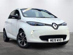 White Used 2019 Renault Zoe Dynamique Hatchback | £10,000 (Expensive)