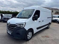 White Used 2023 Renault Master Business Van | £20,394 (Expensive)
