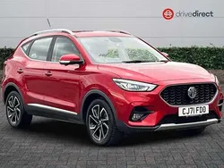 Tri coat dynamic red Used 2022 MG ZS Exclusive Sedan | £13,851 (Fair price)