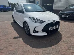 Pure white Used 2022 Toyota Yaris Hybrid Hatchback | £16,695 (Fair price)