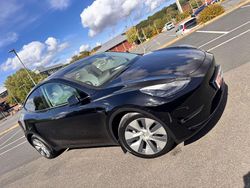 Black Used 2022 Tesla Model Y Long Range AWD SUV | £24,992 (Good price)