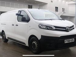 White Used 2018 Toyota Proace Active MPV | £7,000 (Fair price)