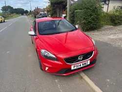 Red Used 2014 Volvo V40 R-Design Estate | £4,395 (Fair price)