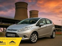 Silver Used 2009 Ford Fiesta Zetec Hatchback | £2,490 (Good price)