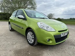 Green Used 2010 Renault Clio II Hatchback | £1,695 (Fair price)