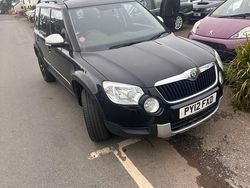 Black Used 2012 Skoda Yeti SUV | £3,995 (A bit pricey)