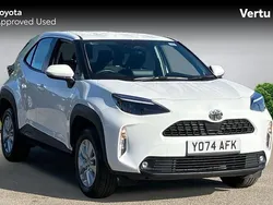 Used 2025 Toyota Yaris Hybrid Estate | £22,354 (Good price)