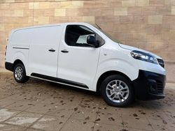 White Used 2021 Vauxhall Vivaro S Van | £9,445 (Good price)