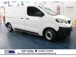 White Used 2020 Peugeot Expert Van | £8,050 (Fair price)