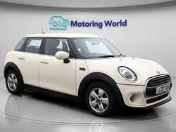 Used 2020 Mini Cooper Classic Hatchback | £9,700 (Fair price)