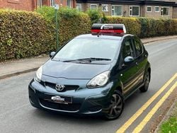 Green Used 2011 Toyota Aygo Hatchback | £2,250 (Good price)