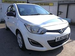 White Used 2013 Hyundai i20 Classic Hatchback | £5,495