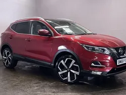 Red Used 2018 Nissan Qashqai Tekna SUV | £10,999 (Fair price)