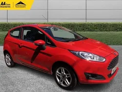 Red Used 2013 Ford Fiesta Zetec Hatchback | £3,195 (Fair price)