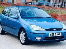 Blue Used 2002 Ford Focus Zetec Hatchback | £1,500 (Fair price)