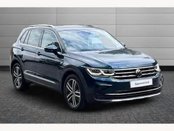 Nightshade blue Used 2022 VW Tiguan Elegance SUV | £27,650 (Fair price)