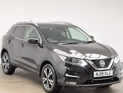 Black Used 2019 Nissan Qashqai N-Connecta SUV | £11,998 (Fair price)
