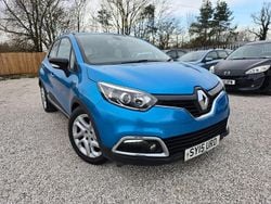 Blue Used 2015 Renault Captur Dynamique SUV | £4,495 (Good price)