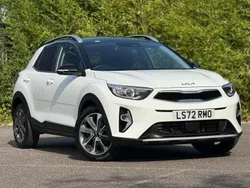 White Used 2022 Kia Stonic SUV | £14,880 (Fair price)