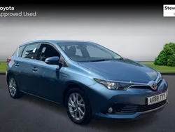Blue Used 2018 Toyota Auris Hybrid Hatchback | £11,247 (Fair price)