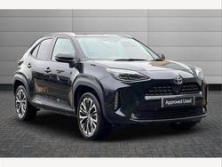 Eclipse black Used 2022 Toyota Yaris Cross SUV | £21,595 (Fair price)