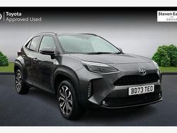 Used 2025 Toyota Yaris Hybrid Design Estate | £22,799 (Fair price)