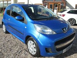 Blue Used 2011 Peugeot 107 Hatchback | £1,980 (Fair price)