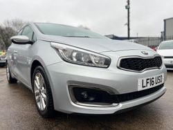 Silver Used 2016 Kia Ceed Hatchback | £7,300 (Fair price)