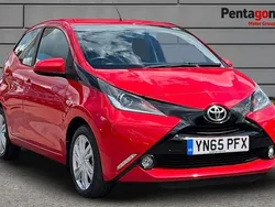 Red Used 2015 Toyota Aygo x-press Hatchback | £6,290 (Fair price)
