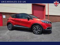 Red Used 2016 Renault Captur Signature SUV | £6,499 (Fair price)