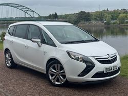 White Used 2014 Vauxhall Zafira SRi MPV | £4,999 (A bit pricey)