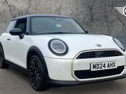 White Used 2024 Mini Cooper S Hatch Hatchback | £23,990 (Fair price)