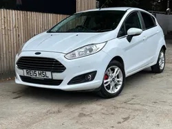 White Used 2015 Ford Fiesta Zetec Hatchback | £3,990 (Fair price)
