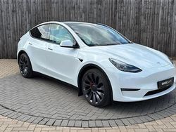 White Used 2024 Tesla Model Y Performance SUV | £39,999 (Expensive)