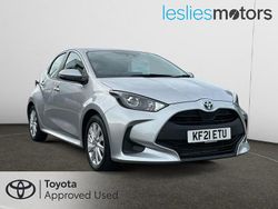 Silver Used 2021 Toyota Yaris Hybrid Hatchback | £15,499 (Good price)