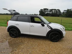 White Used 2014 Mini Cooper S Countryman SUV | £6,950 (Fair price)