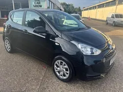 Black Used 2017 Hyundai i10 SE Hatchback | £5,995 (Fair price)