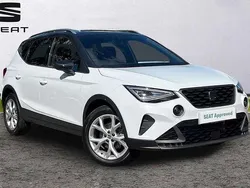 White New 2025 Seat Arona FR SUV | £19,495 (Good price)