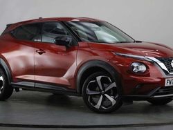 Pearl fuji sunset red Used 2020 Nissan Juke Tekna SUV | £15,147 (Fair price)