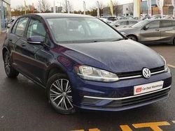 Blue Used 2017 VW Golf VII SE Hatchback | £9,999 (Fair price)